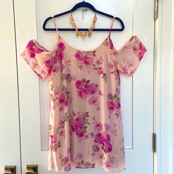 Charlotte Russe Dresses & Skirts - Pretty in Pink Dress